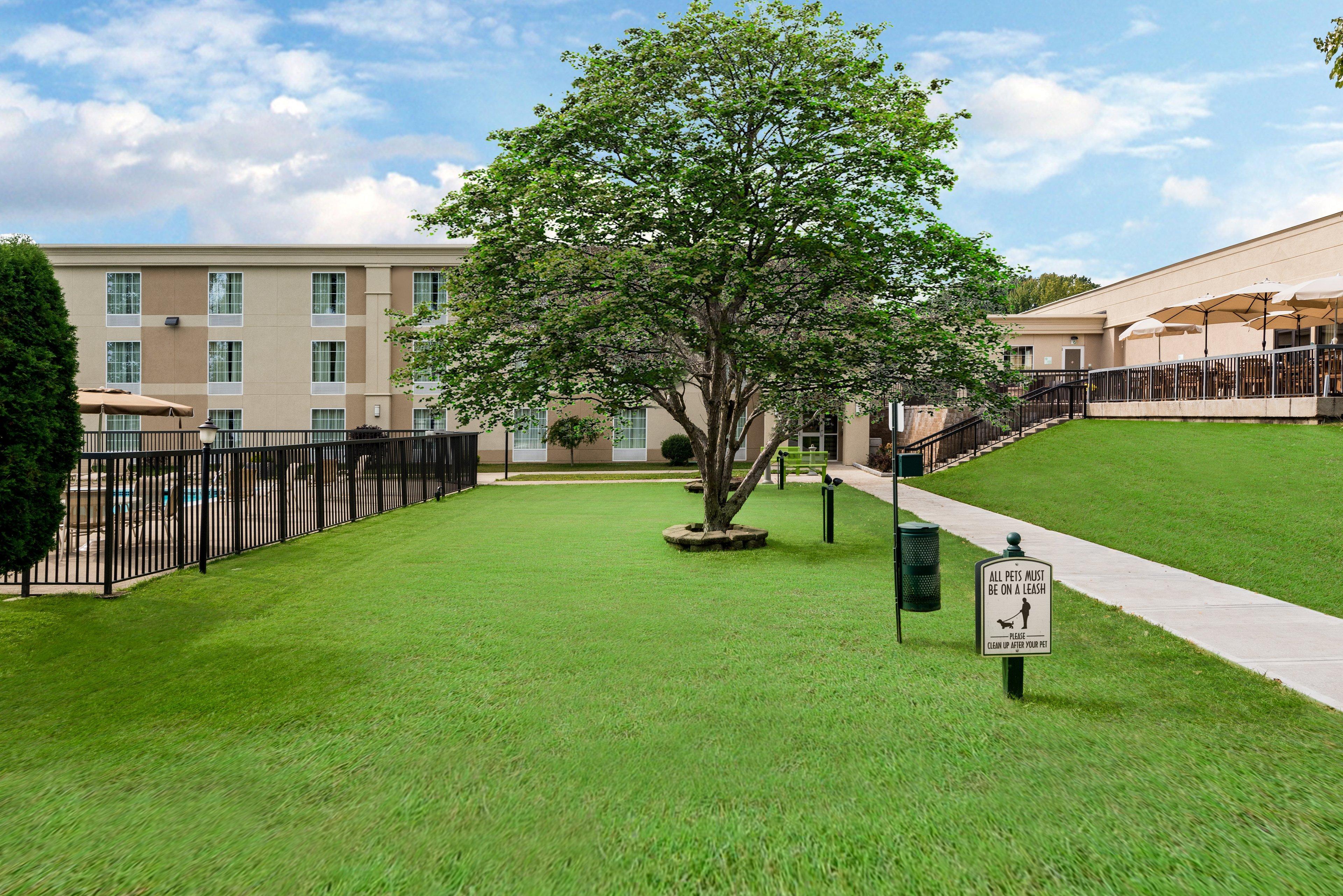 Holiday Inn Johnstown-Gloversville Esterno foto